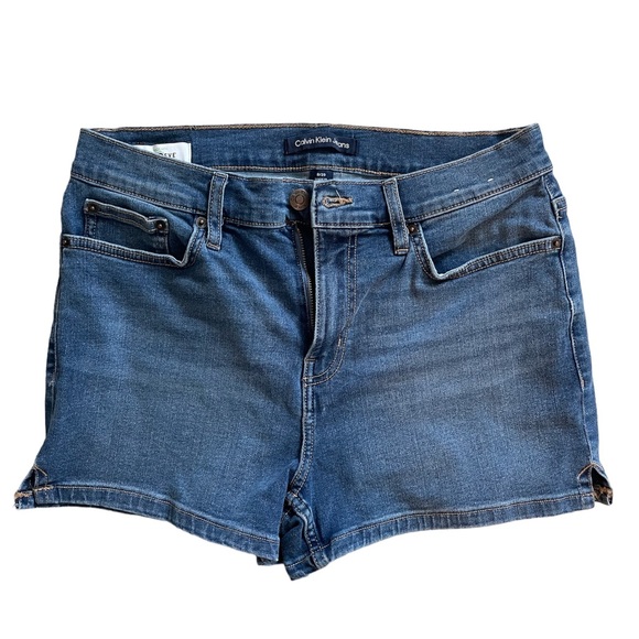 Calvin Klein Denim Shorts - Ladies - Classic Denim - Size 8 - Picture 1 of 3